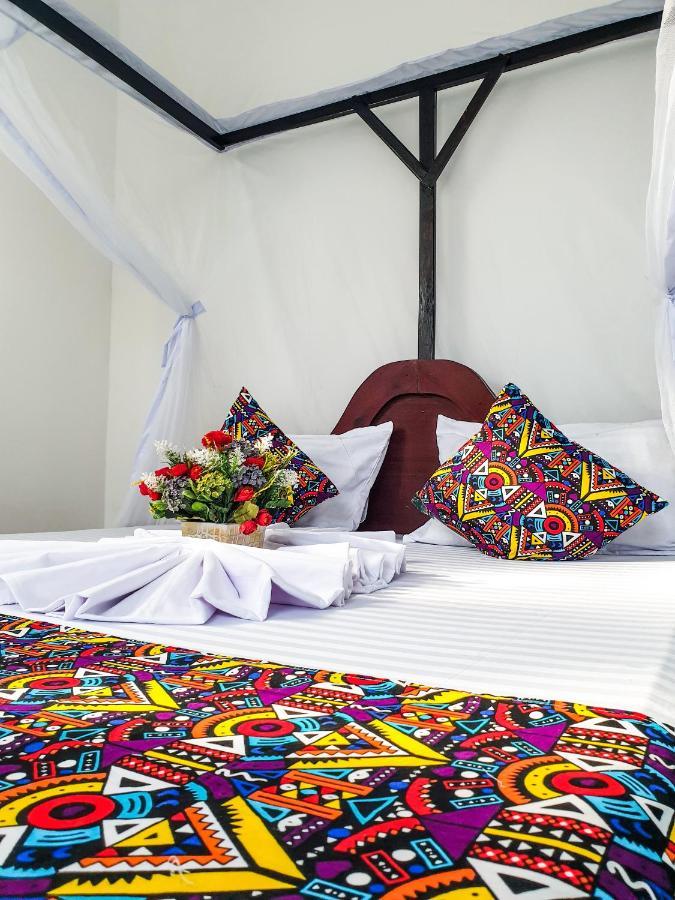 Deja Blue Hotel Паже Екстериор снимка